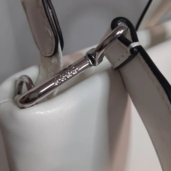 DKNY white zip top tote NWT - Picture 3 of 11